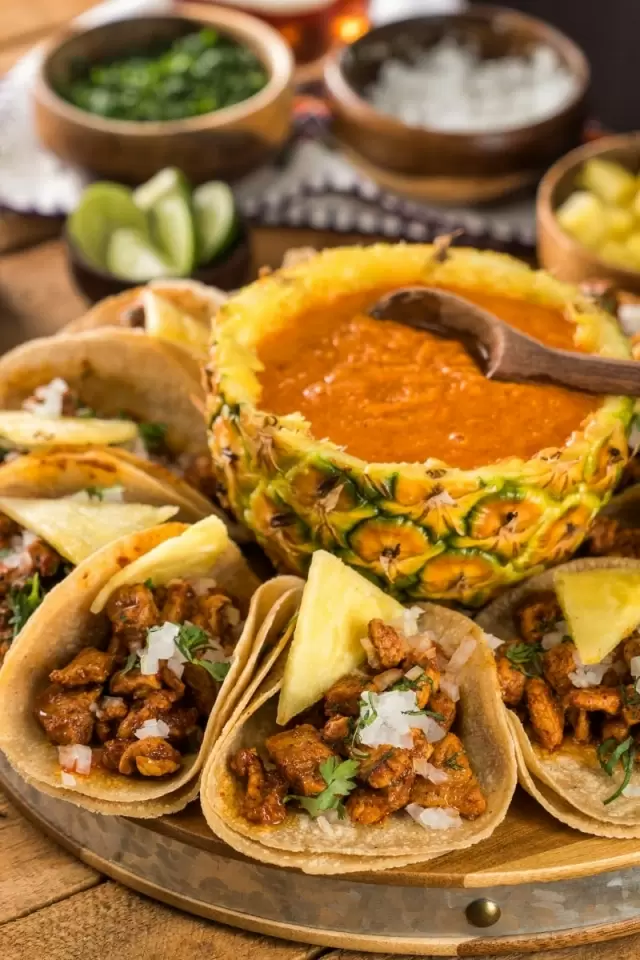 Corona de Tacos al Pastor