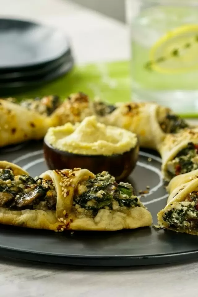 Rosca Vegana de Espinacas con Champiñones