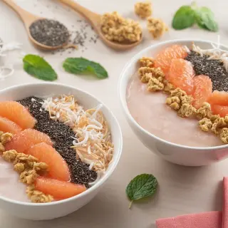 Grapefruit and Chia Smoothie Bowl