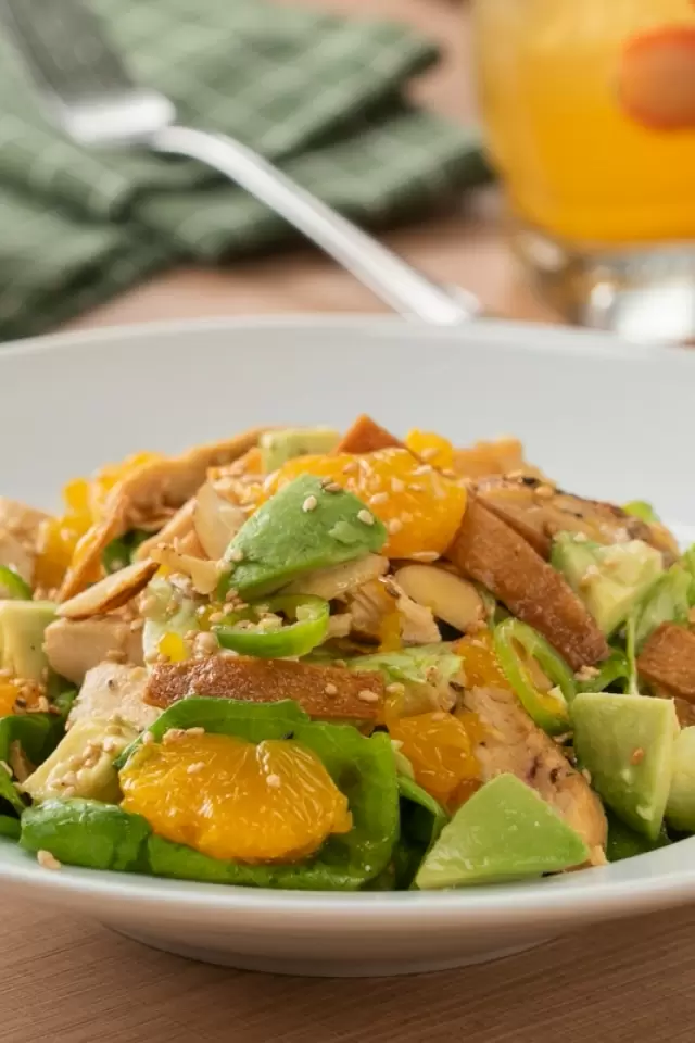 Ensalada de Mandarina con Vinagreta de Ajonjolí