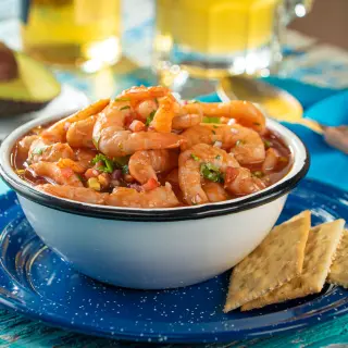 Cóctel de Camarones Fácil con Cerveza 