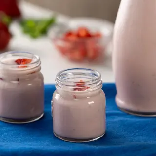4 Ways to Make Homemade Rompopes