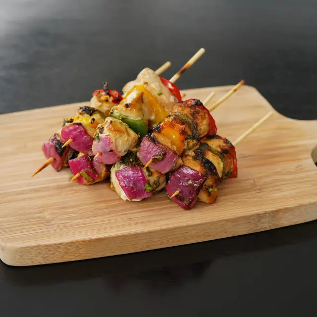 Chicken Skewers with Garlic and Lemon