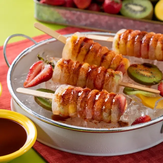 Paletas de Fruta com Chile