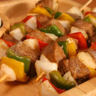 Espetinhos de Carne Tricolor