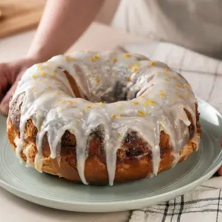 Baked desserts to share
