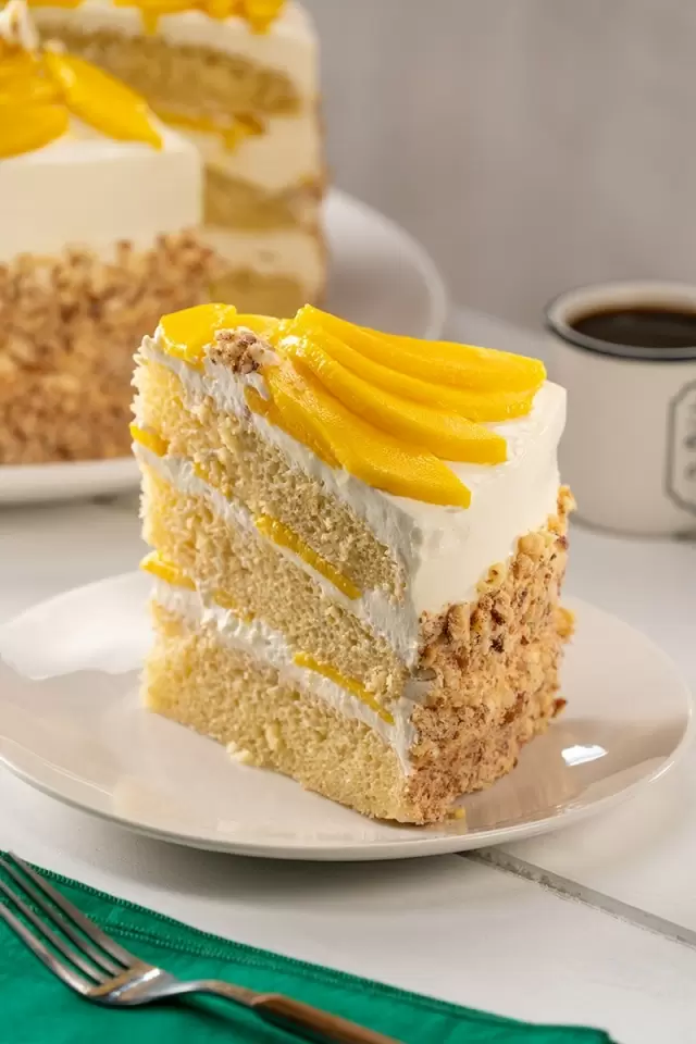 Pastel de Mango Relleno de Cheesecake