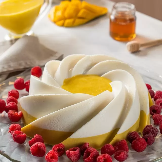 Gelatina de Yogurt con Mango y Jengibre