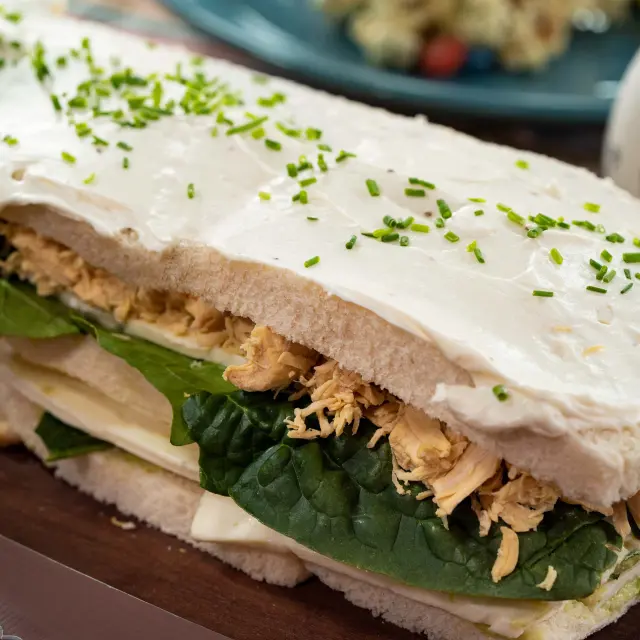 Sanduíche de Frango com Queijo