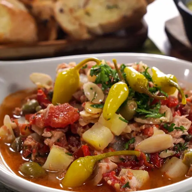 Atum à Vizcaína com Chiles Güeros