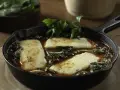 Cheese with Spinach in Tomato Sauce