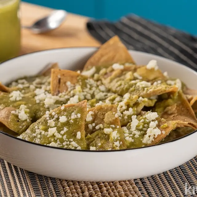 How to make green sauce?