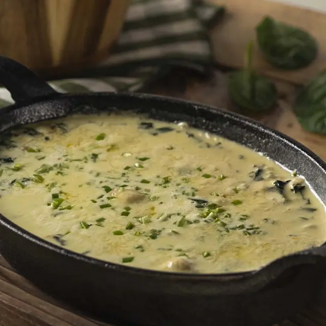 Creamy Spinach with Chicken and Cheese