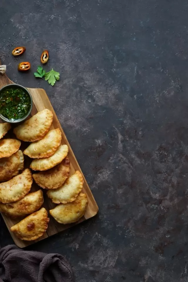 empanadas argentinas with chimichurri