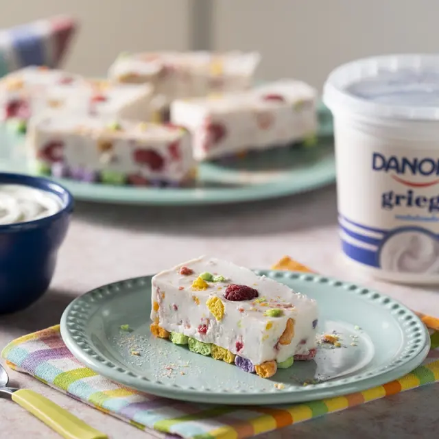 Yogurt Bars with Cereal