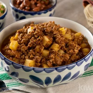 600 Rendidoras Recetas de Guisados Típicos Mexicanos