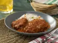 Pork spine in red sauce