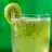 Coquetel de uísque com kiwi