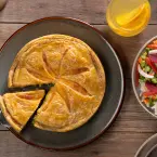 Pastel de frango com queijo  