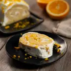 Rocambole com geleia de laranja
