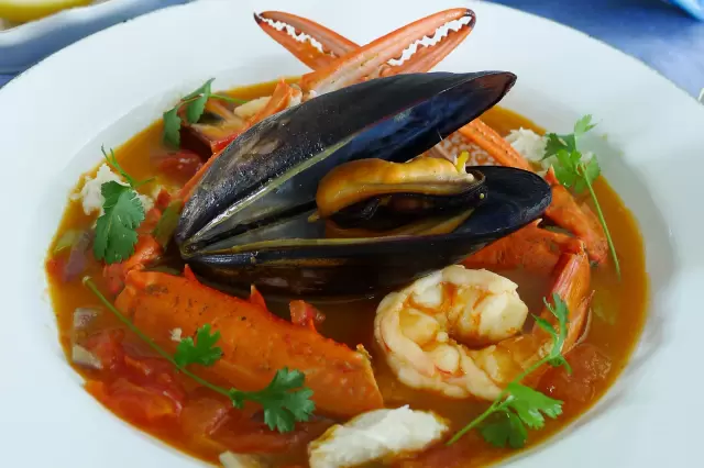 Seafood Soup (Bouillabaise)