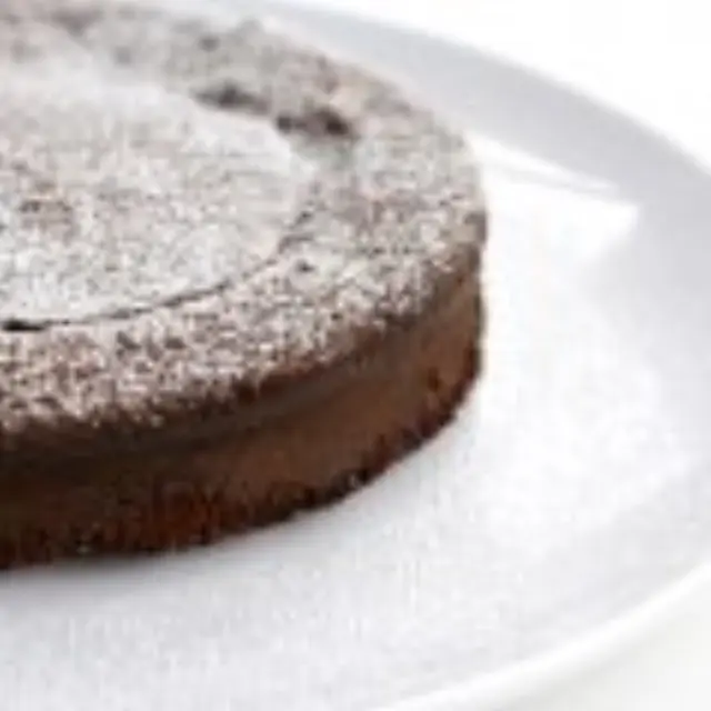 Chocolate Truffle Cake with a Whiskey Touch
