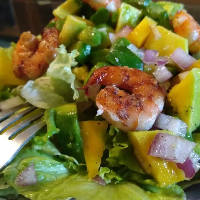 Mango, Shrimp, and Avocado Salad