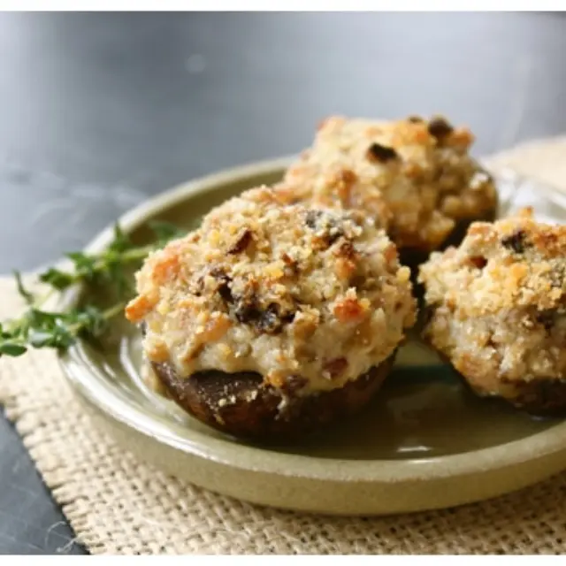Cogumelos Recheados de Queijo Roquefort