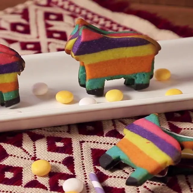 How to Make Piñata Cookies
