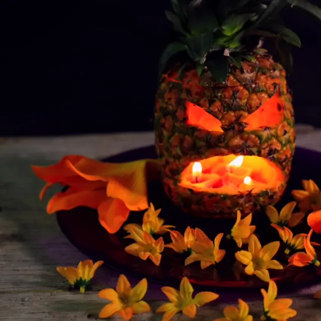 How to make a Spooky Pineapple