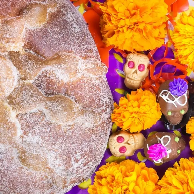 8 desserts for your altar on Día de Muertos
