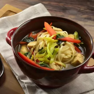 6 recipes with oriental style noodles