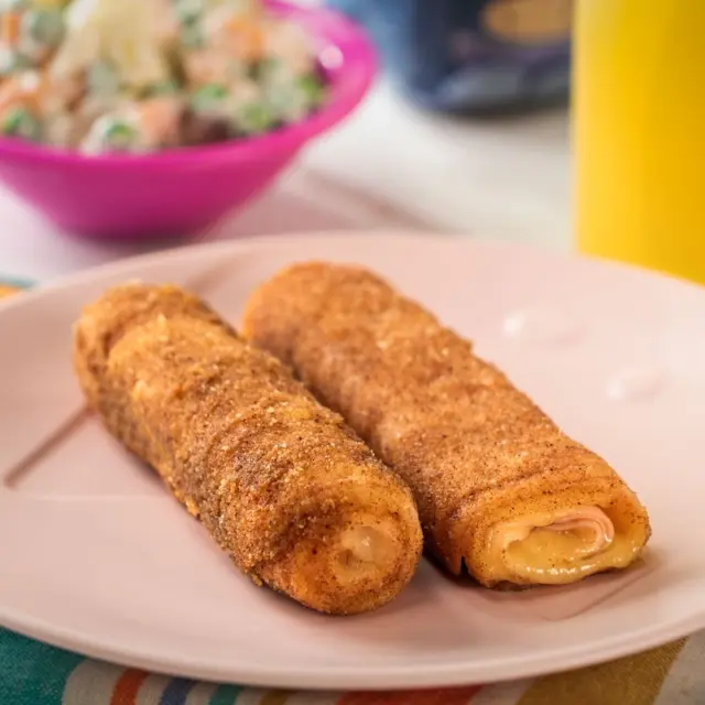 Comida por peso, rápida, barata y polémica