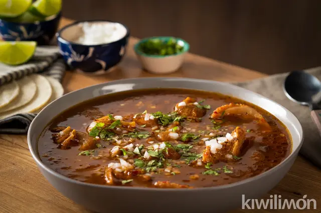 Cómo nos curamos los mexicanos la cruda recetas caseras