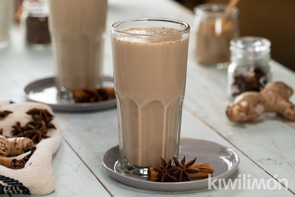 10 bebidas calientitas para chopear churros, galletas y pan