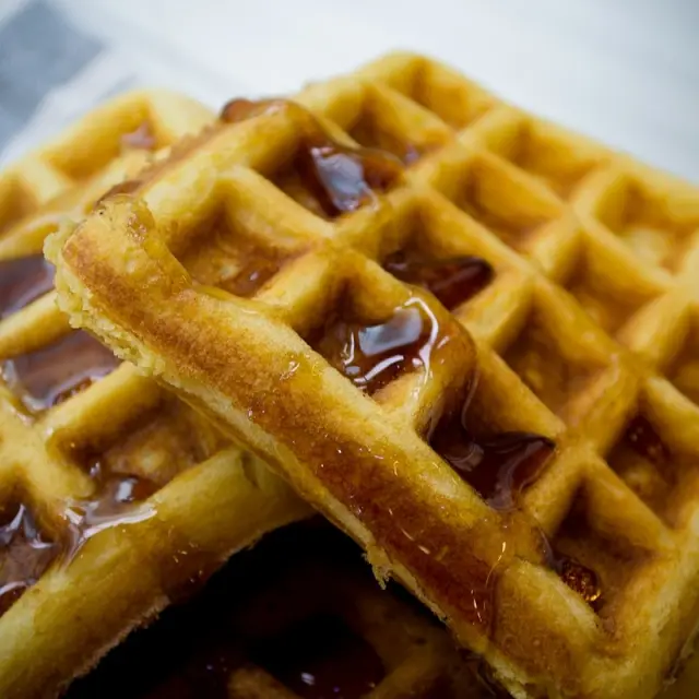 Cómo hacer waffles (con imágenes) - wikiHow