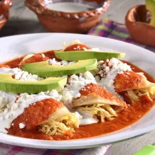 5 ideas de desayunos sencillos con pollo