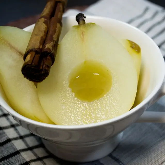 How to make poached pears