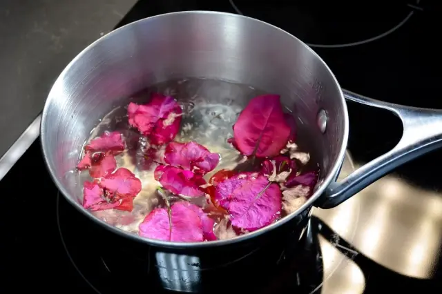 How to make a natural remedy for cough with bougainvillea